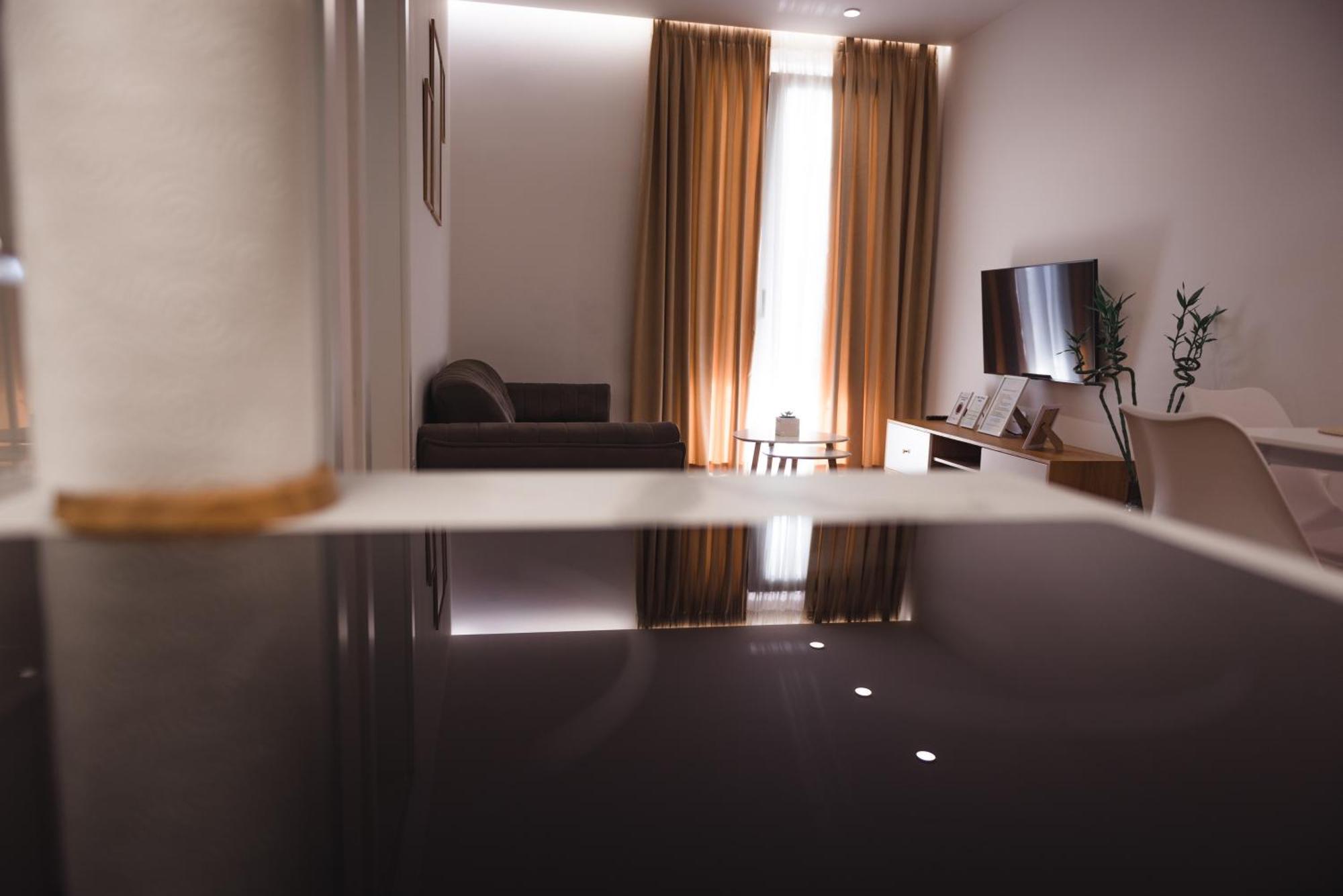 Tam Centre Luxury Serviced Apartament *